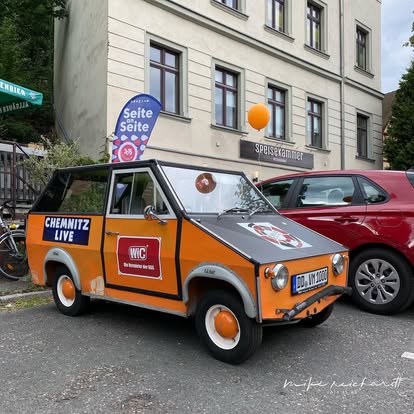 Horst vor der Restaurierung mit Chemnitz-Live-Beklebung
